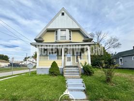 247 Sumner St - Photo 1 of 1