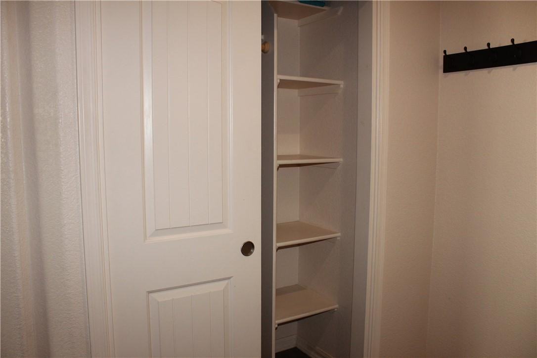 3626 N Willow Rd - Photo 5 of 28