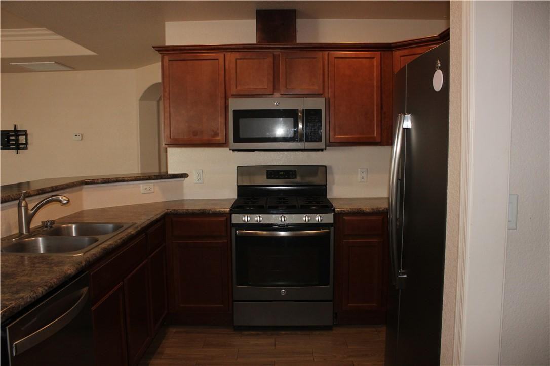 3626 N Willow Rd - Photo 7 of 28