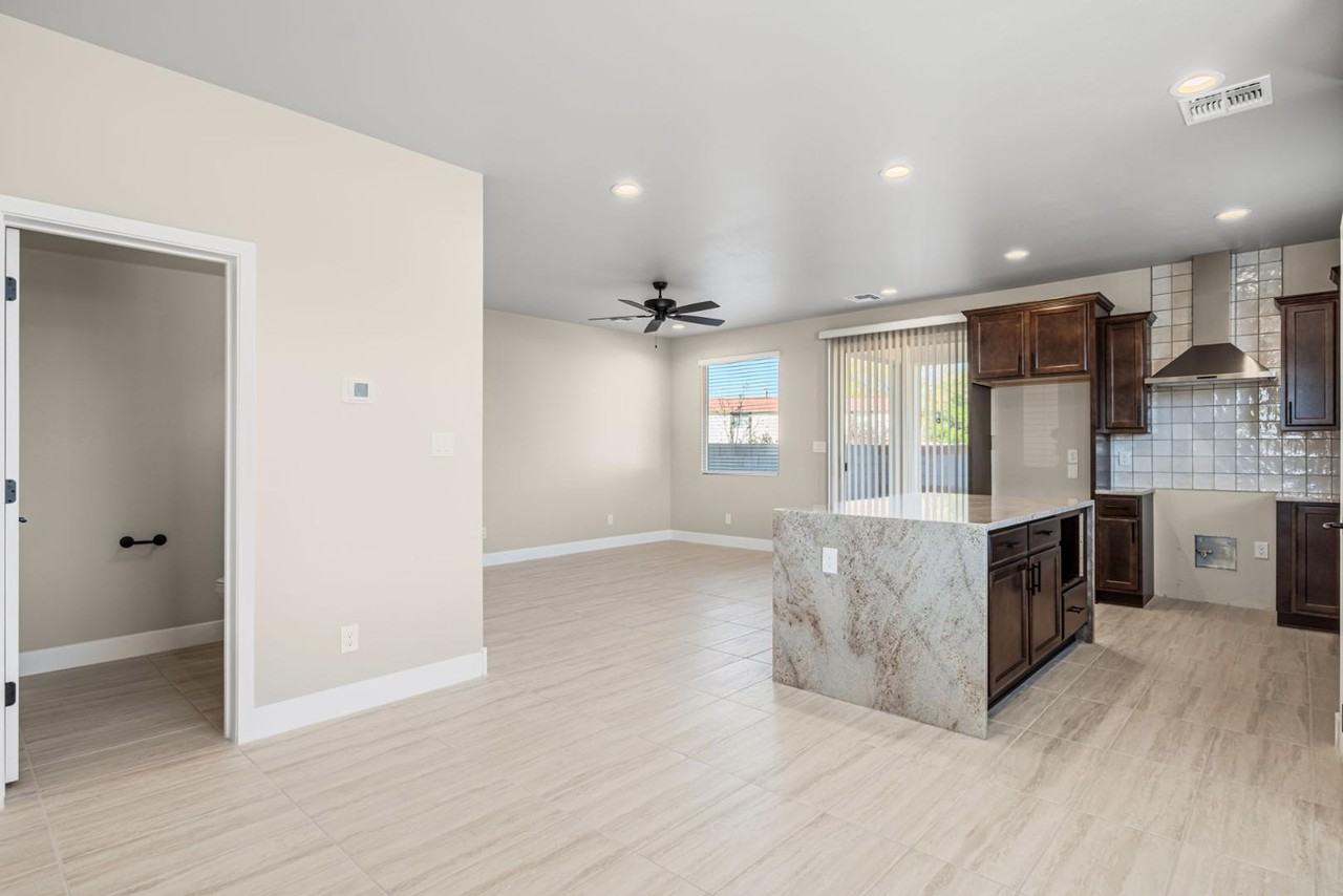 4416 Wymont Cir Ne - Photo 6 of 50