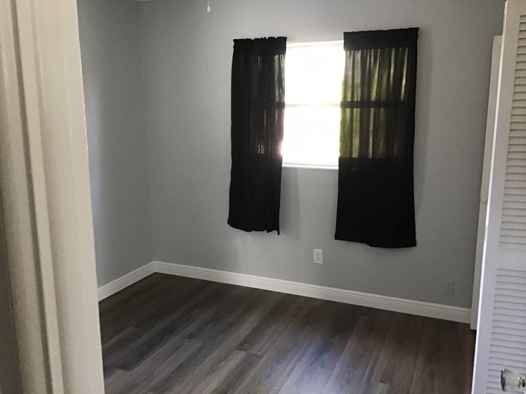3644 Tifton St N - Photo 5 of 12