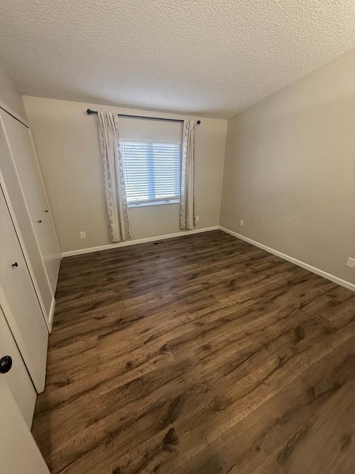 5762 Hermit Pass Dr - Photo 5 of 10