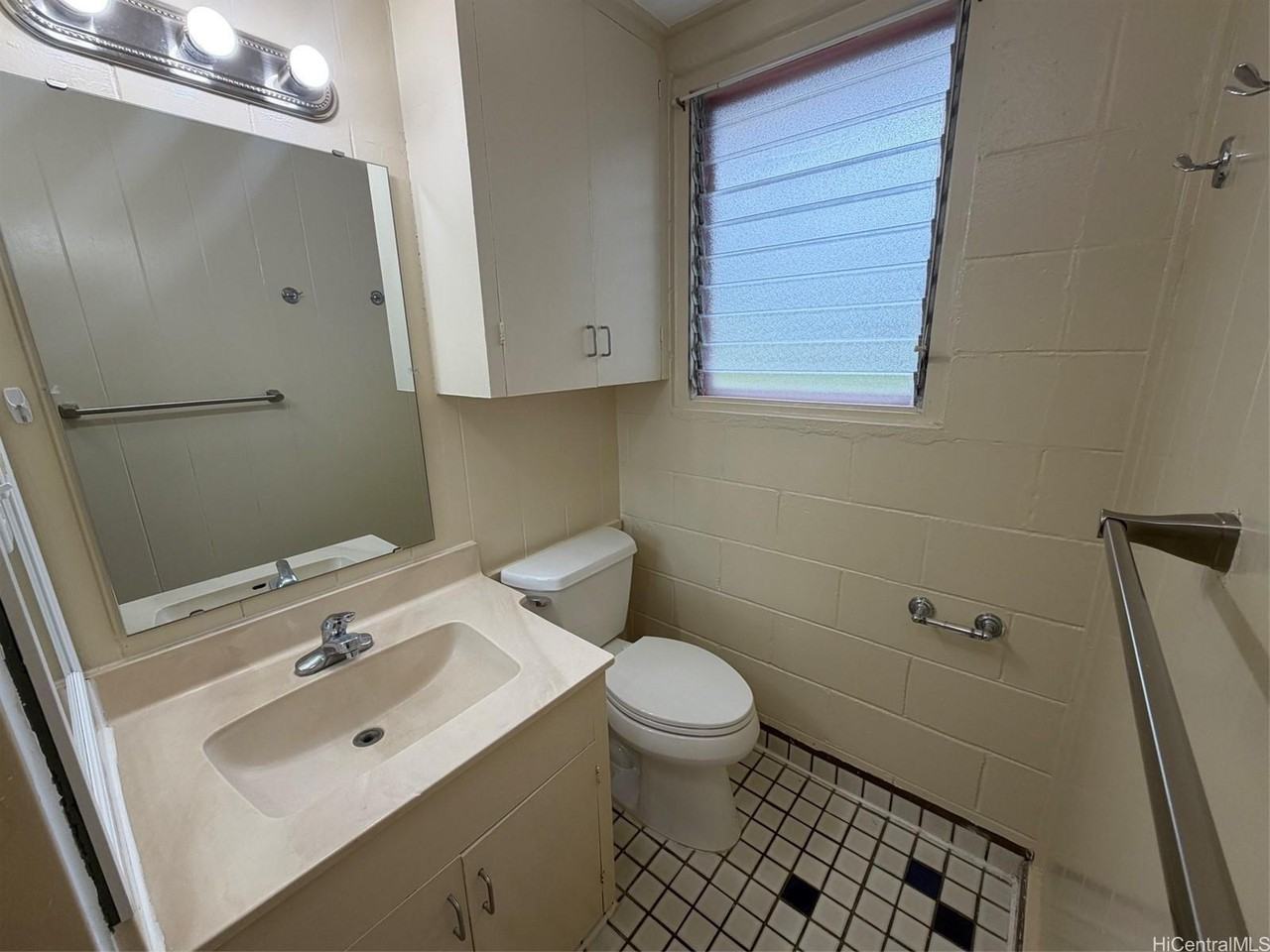 166 Lakeview Cir #B - Photo 5 of 5