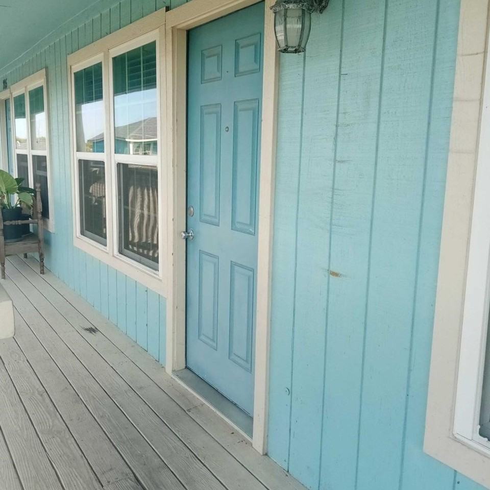 1809 Hillcrest Dr #1 - Photo 2 of 10