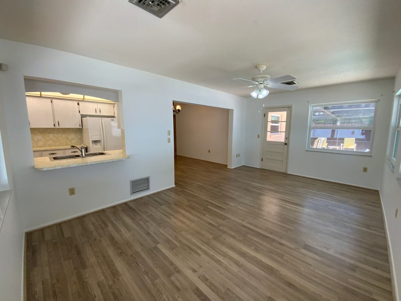 519 Bradenton Rd #1 - Photo 5 of 17
