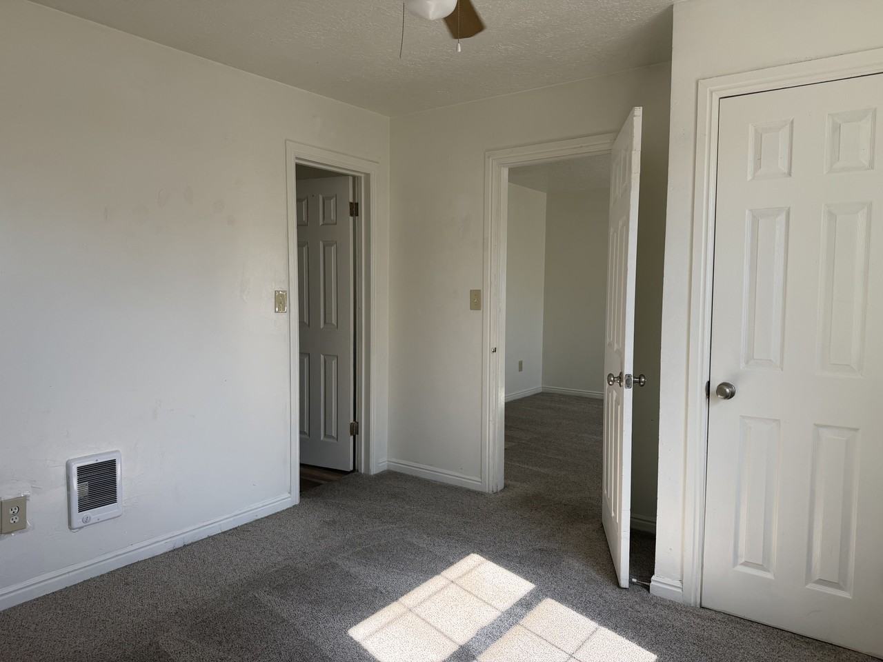 980 Iona St #980 - Photo 7 of 10