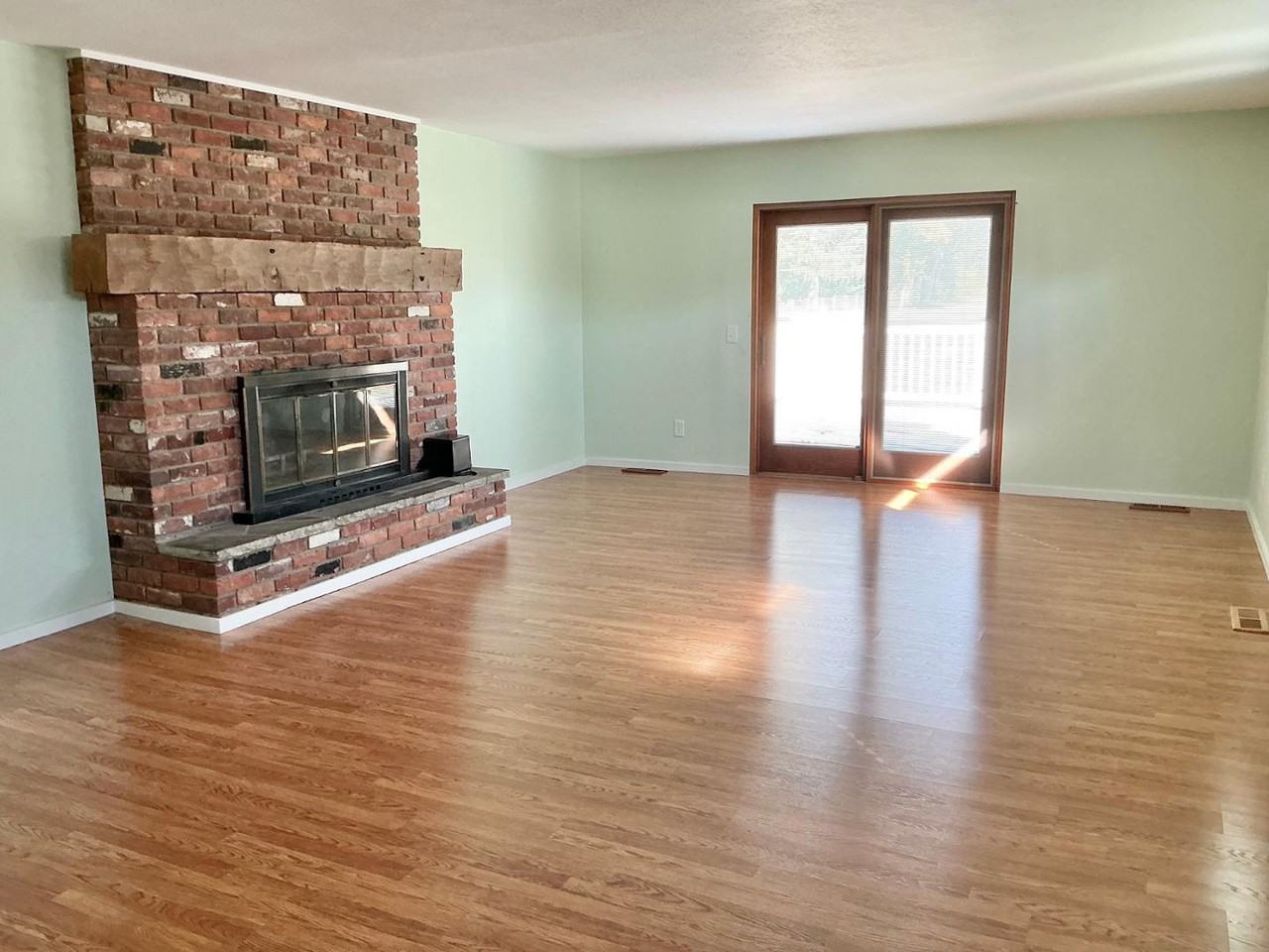 4325 Weckerly Rd - Photo 3 of 14