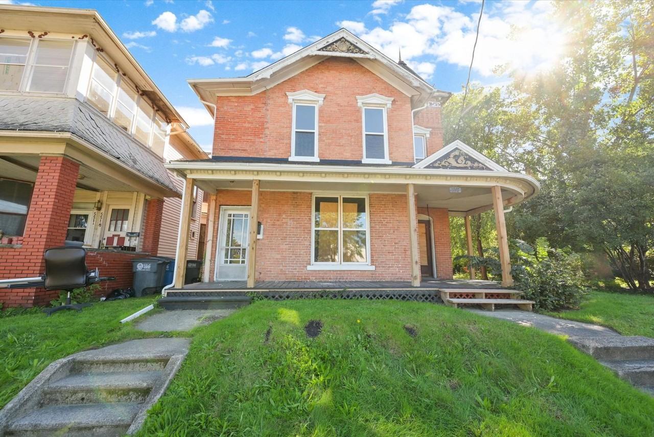 555 Crittenden Ave - Photo 2 of 15