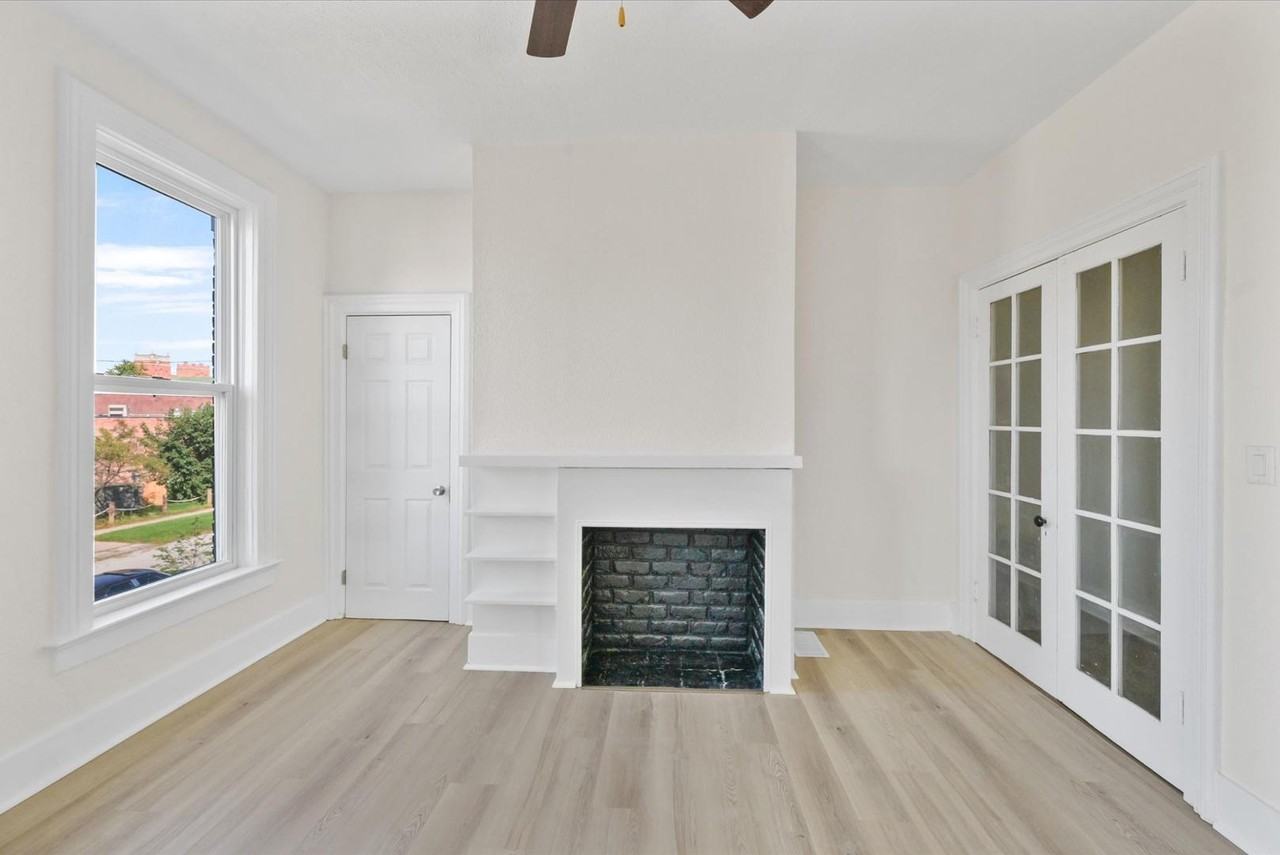 555 Crittenden Ave - Photo 5 of 15