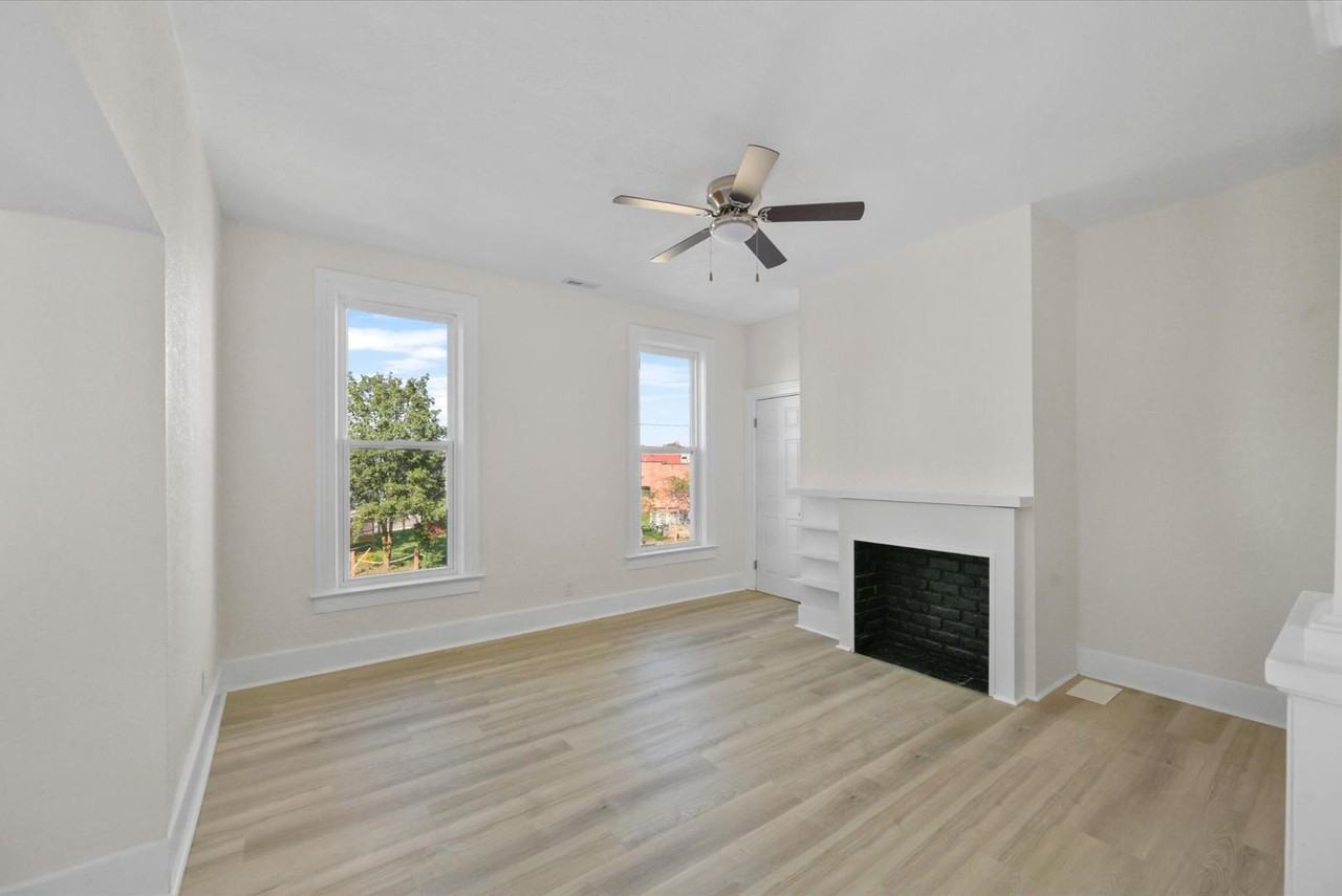 555 Crittenden Ave - Photo 7 of 15