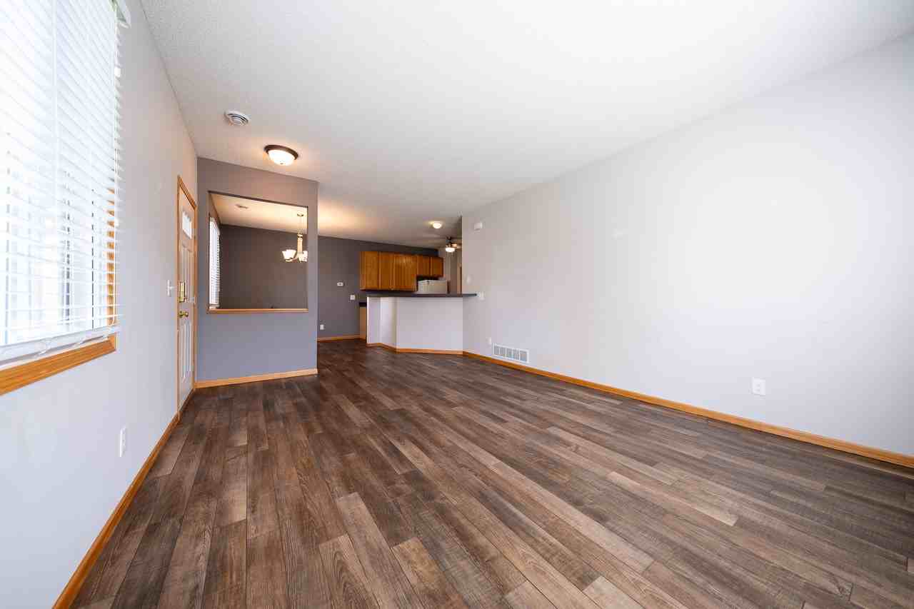 535 Tamarack Trl #1 - Photo 5 of 24