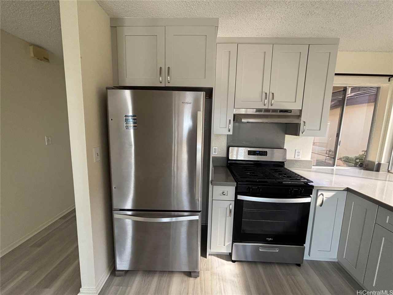 94-1059 Leomana Pl - Photo 2 of 17