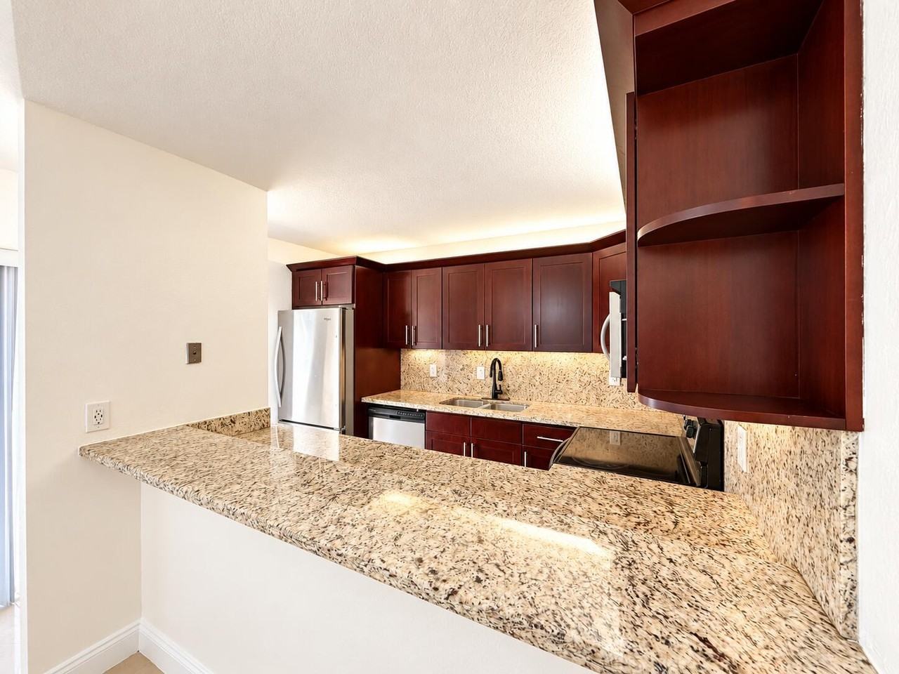 804 Springdale Cir - Photo 3 of 20
