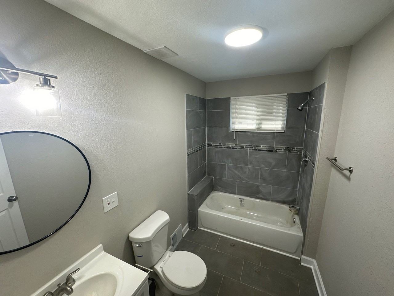 3016 E 26th St #1 - Photo 7 of 18