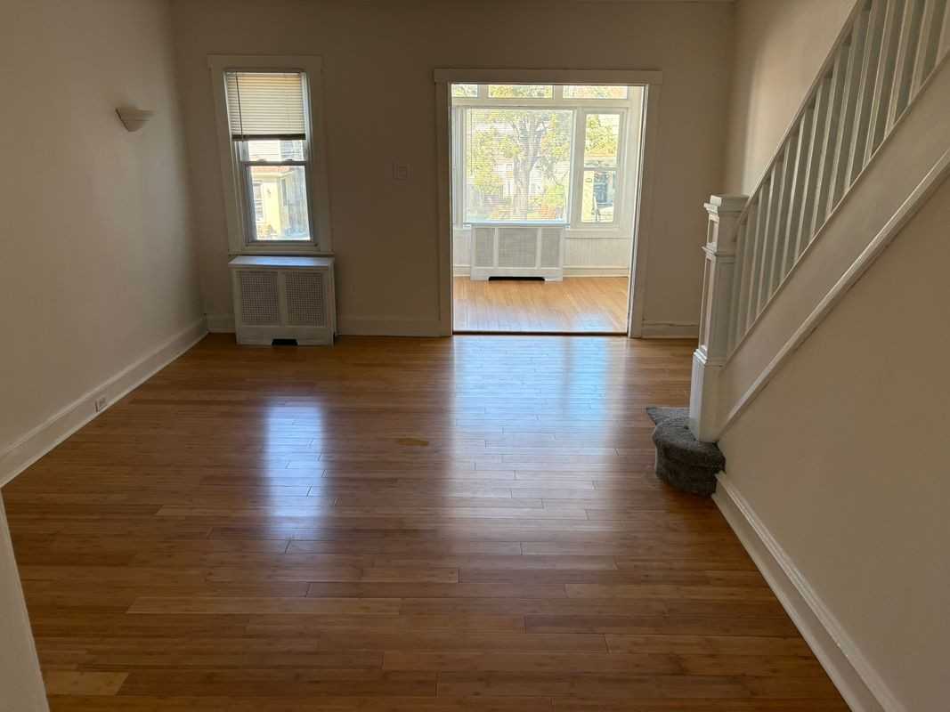 1408 Astor St - Photo 4 of 32