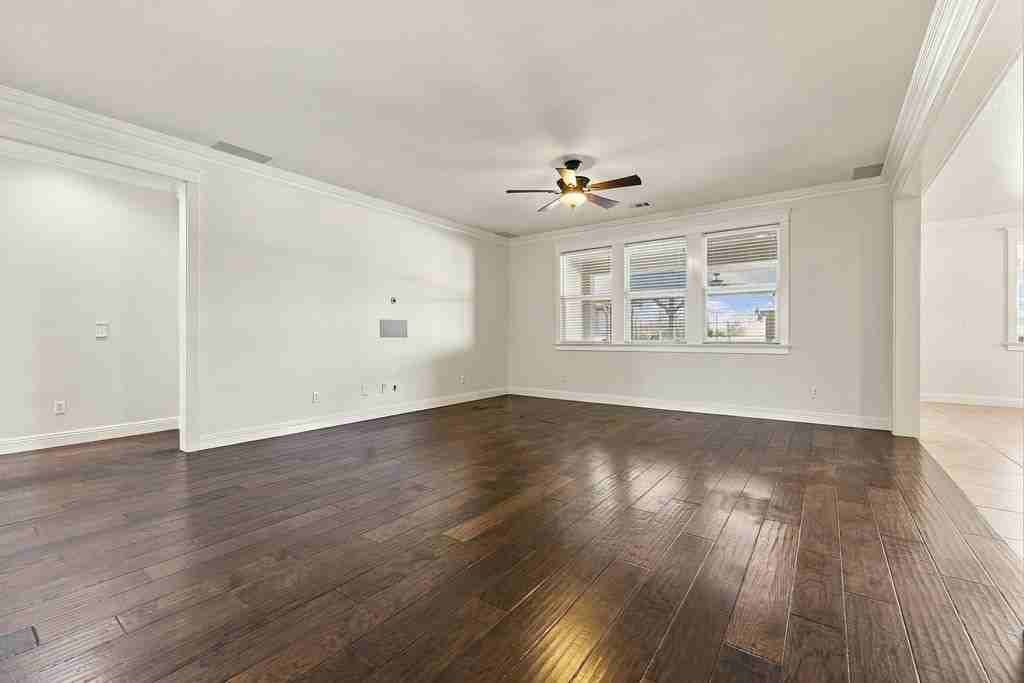 3945 Derby Cir - Photo 2 of 50