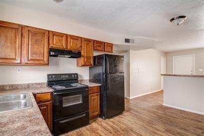 1810 N 51st St #14 - Photo 6 of 14