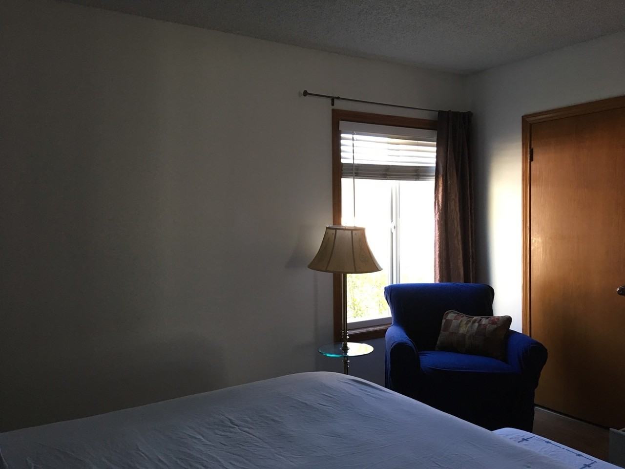 1827 Greenfield Ave - Photo 5 of 11