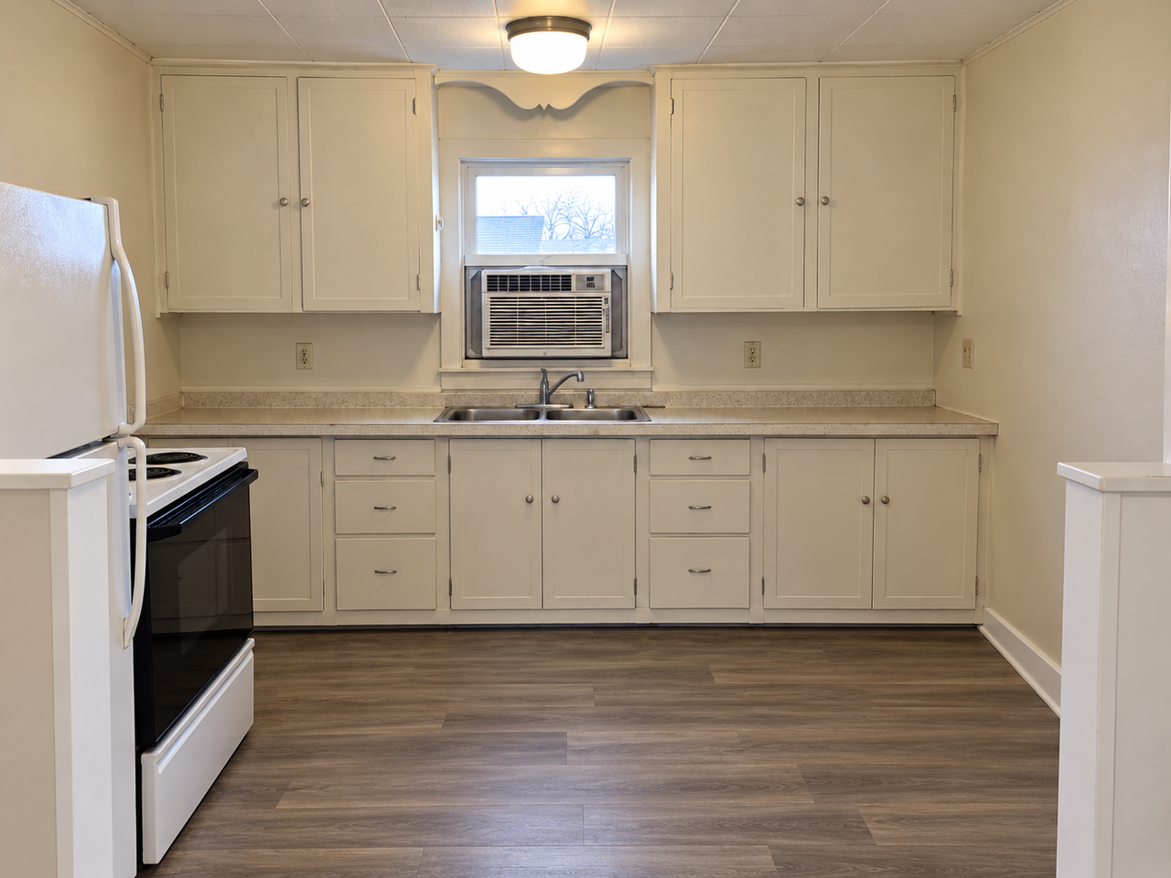 1923 E Ridgeway Ave - Photo 3 of 10