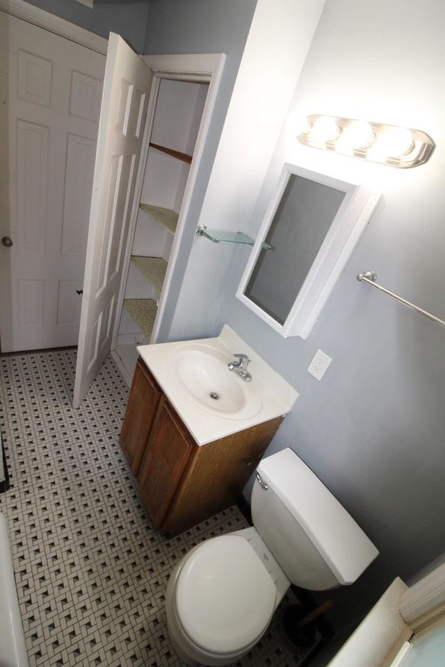 4825 N Mohawk Ave #4825-1 - Photo 3 of 9
