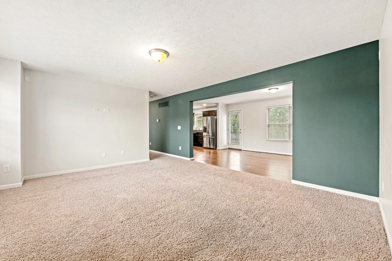 414 Kyles Ln - Photo 5 of 20