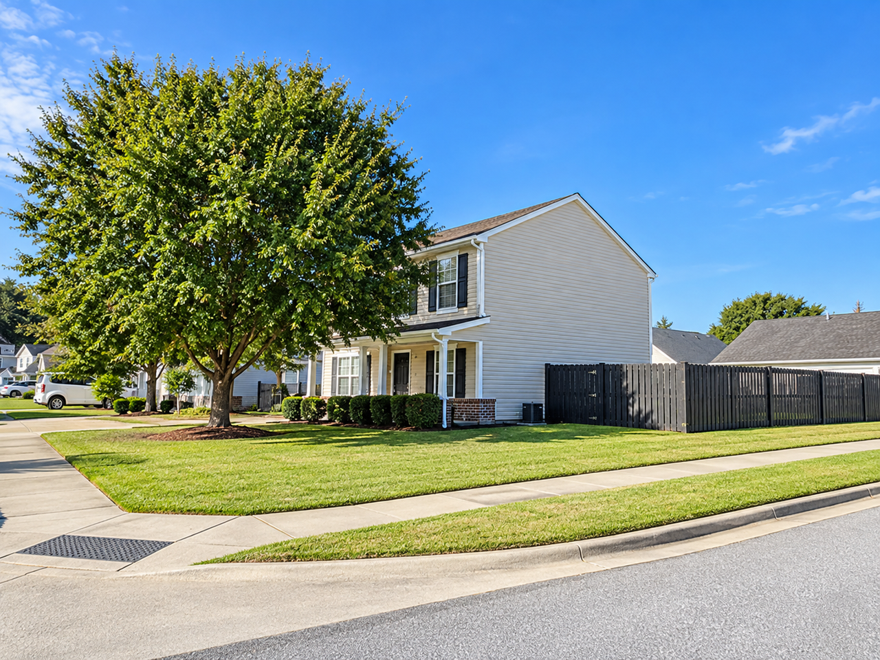 93 Roseberry Cir - Photo 3 of 28