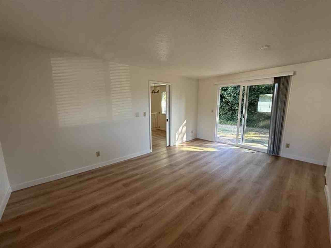 19920 Sw Newcastle Dr - Photo 3 of 12