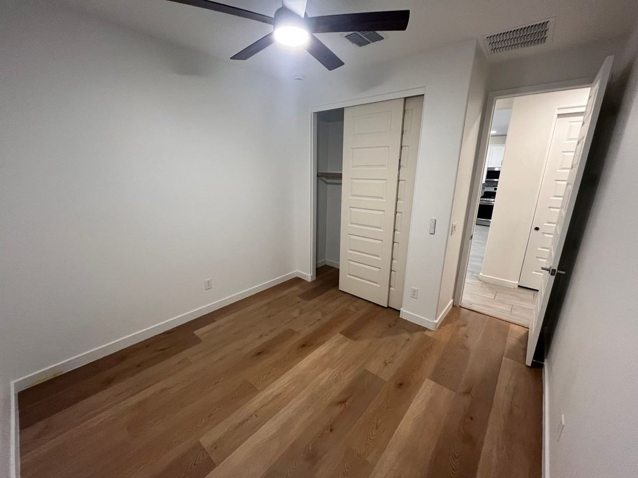 3442 E Dakota Dr - Photo 6 of 11