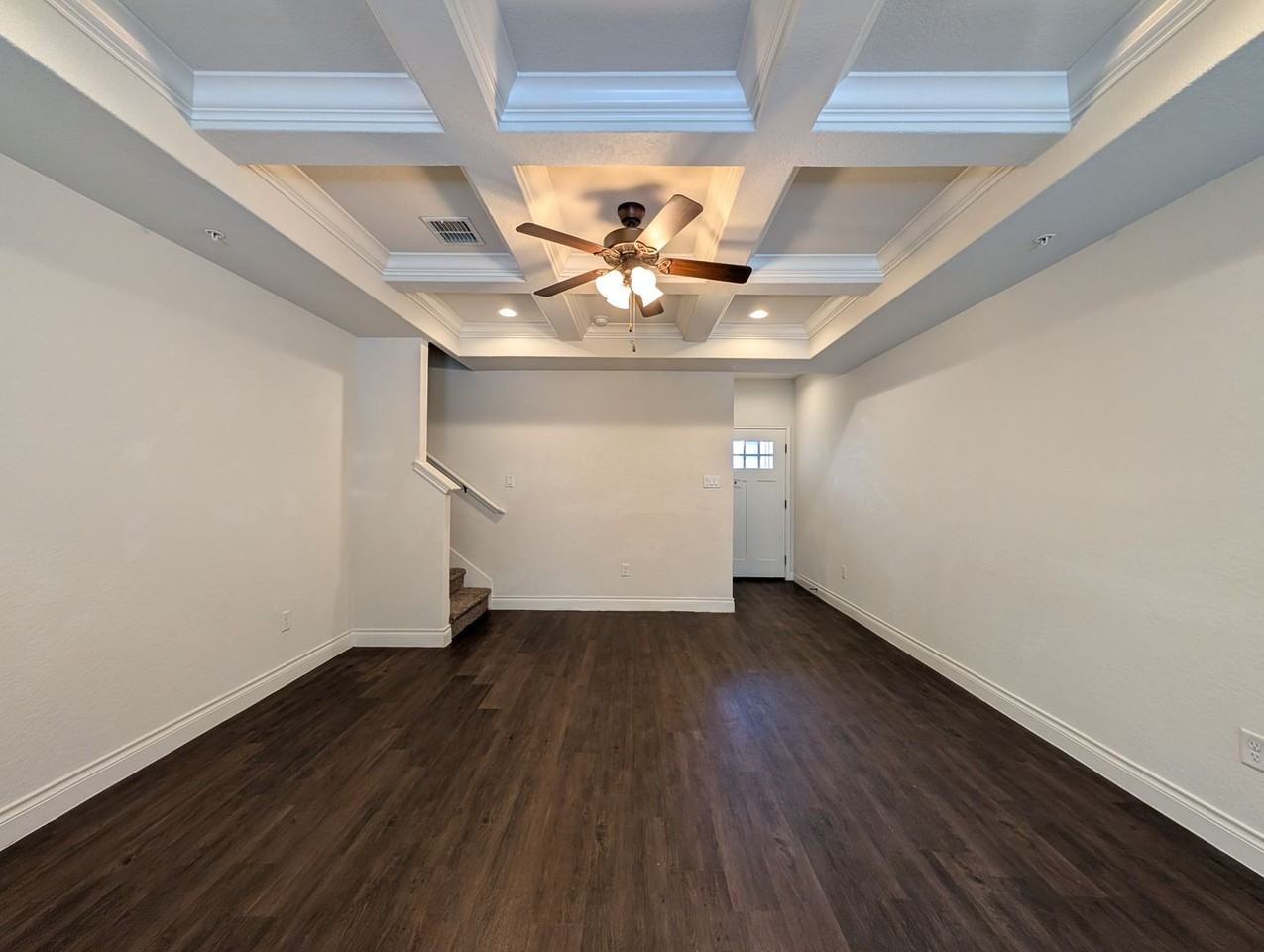 316 Untermaier St - Photo 2 of 28