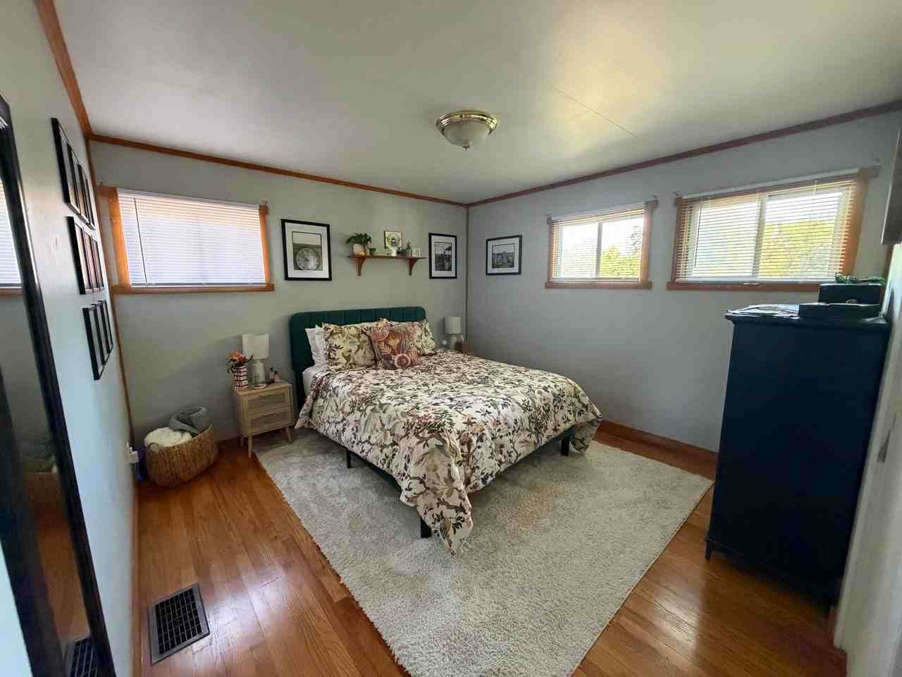 720 Michael St - Photo 6 of 23