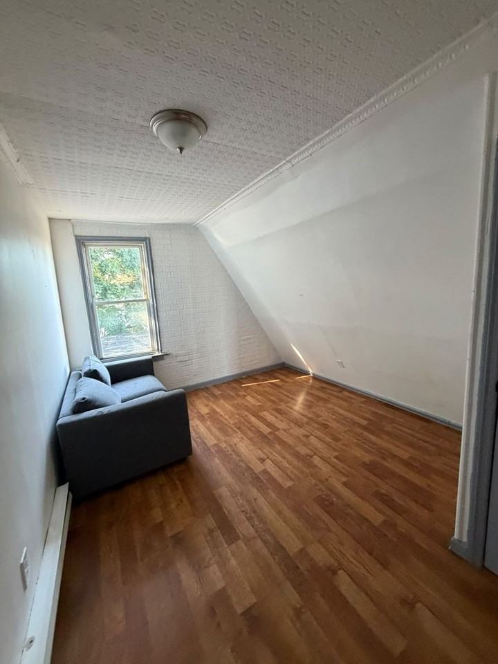 349 Ridgewood Ave - Photo 2 of 10