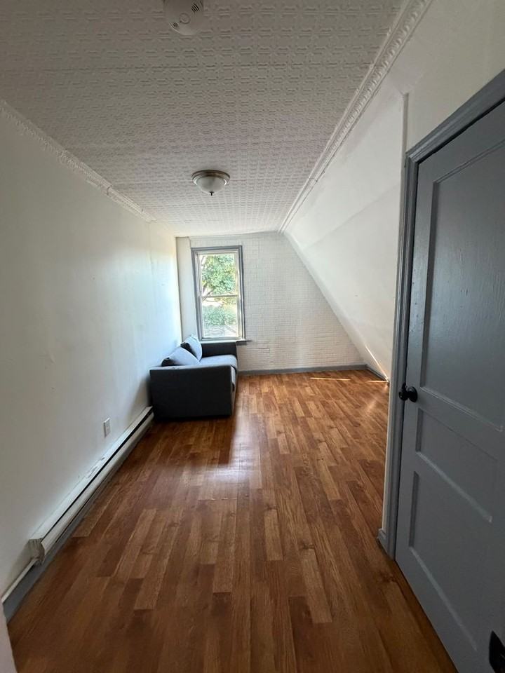 349 Ridgewood Ave - Photo 5 of 10