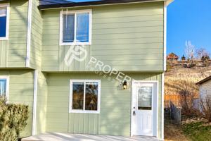 featured image of 1350 Em Ave