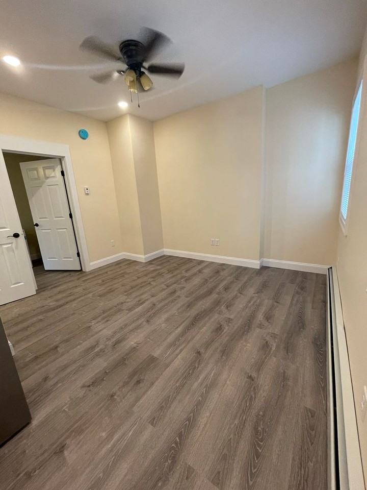 207 South Union St - Photo 2 of 23