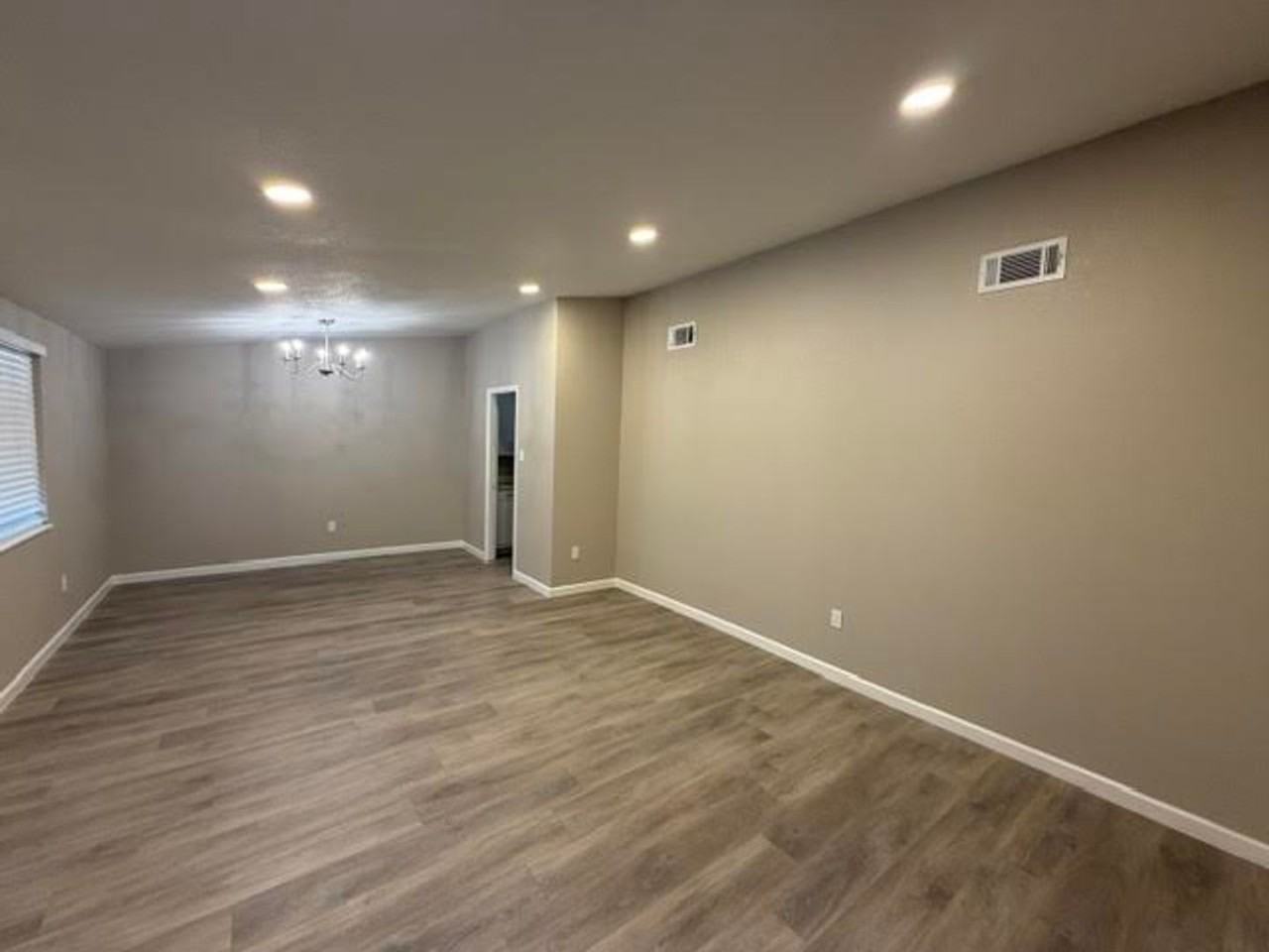 2217 Hermanson Dr - Photo 3 of 16