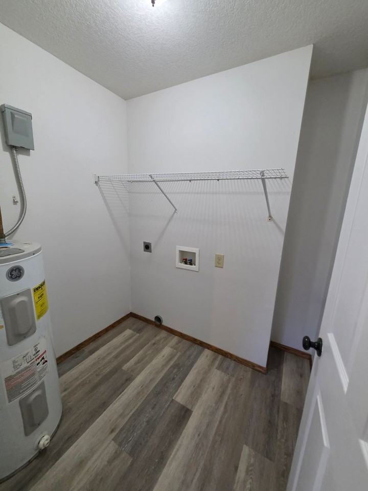 2627 Kentucky Ave - Photo 6 of 15