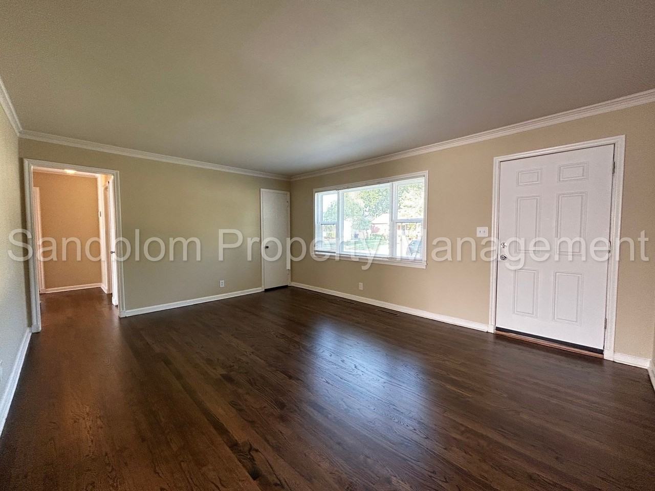 2619 S Winston Ave - Photo 4 of 17