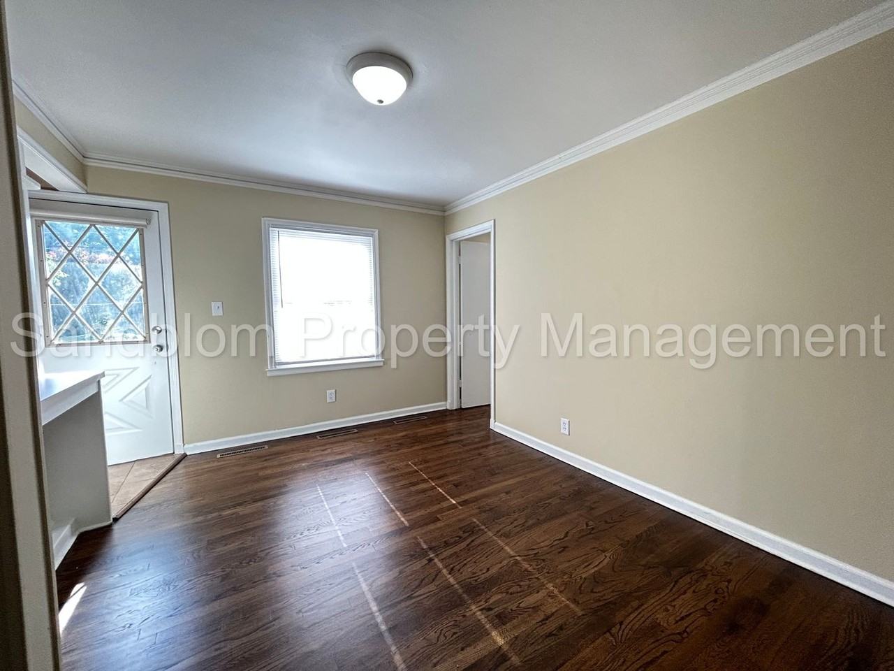 2619 S Winston Ave - Photo 5 of 17
