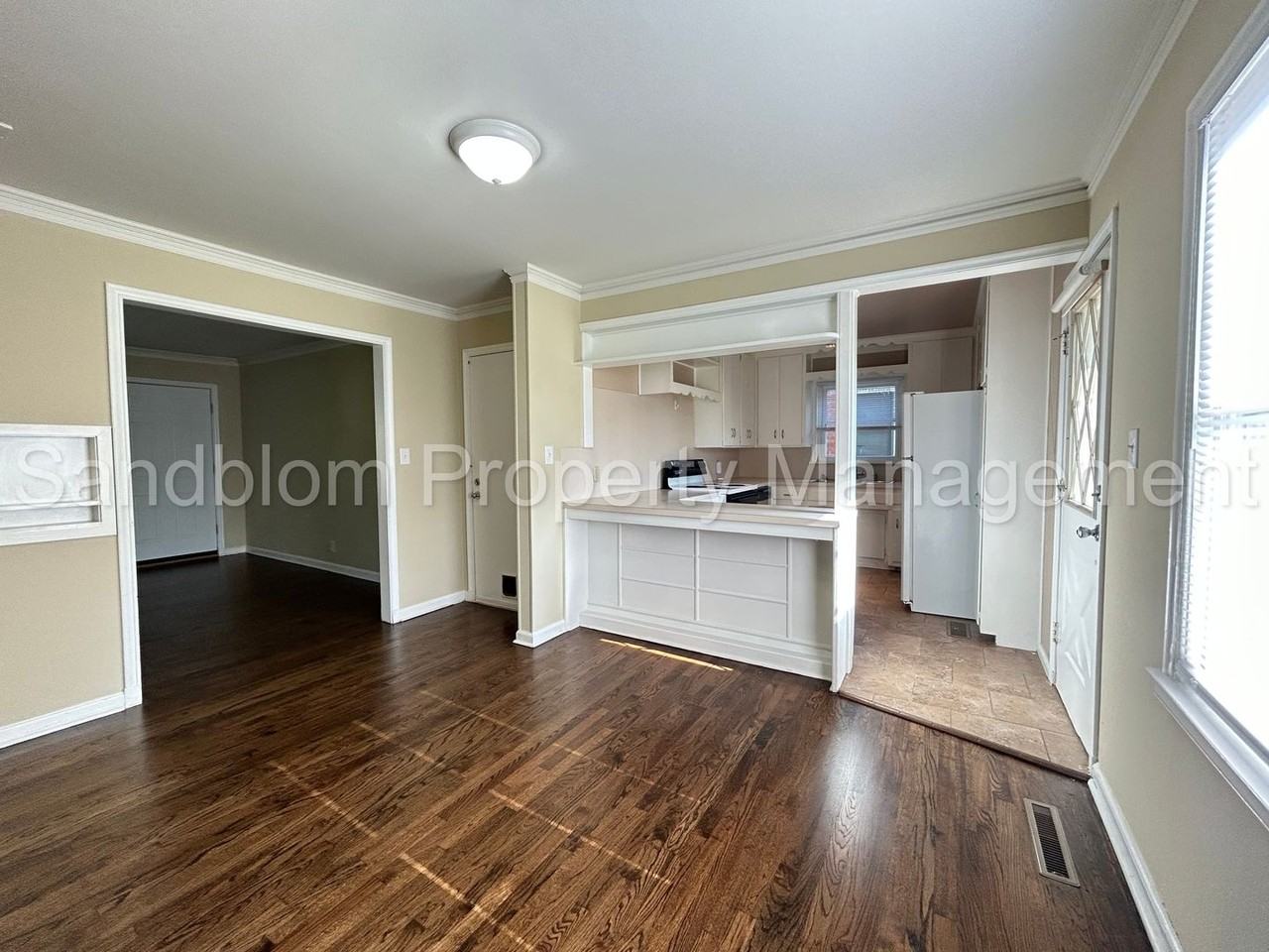 2619 S Winston Ave - Photo 6 of 17