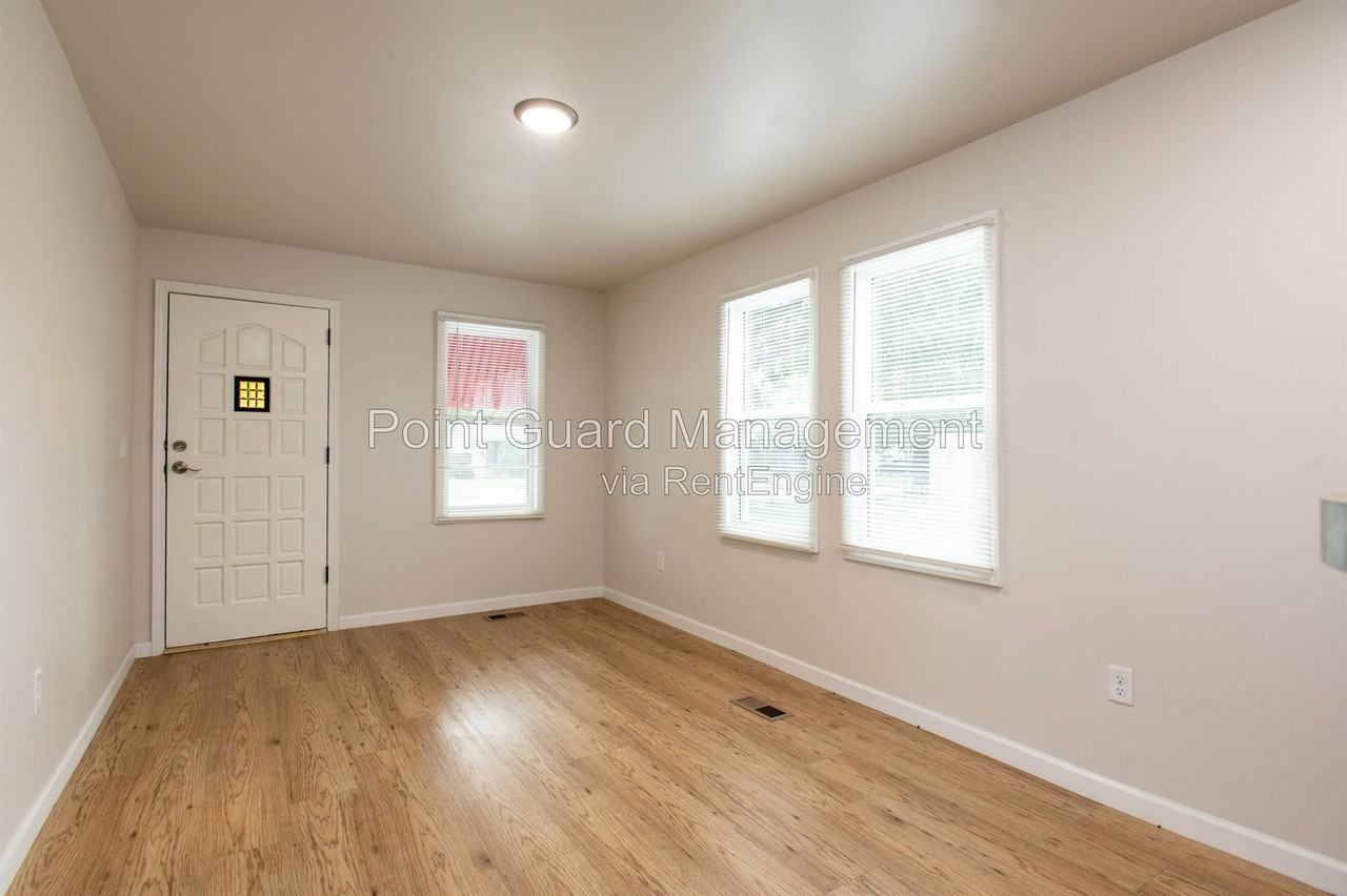 2216 S Topeka Ave #A - Photo 5 of 22
