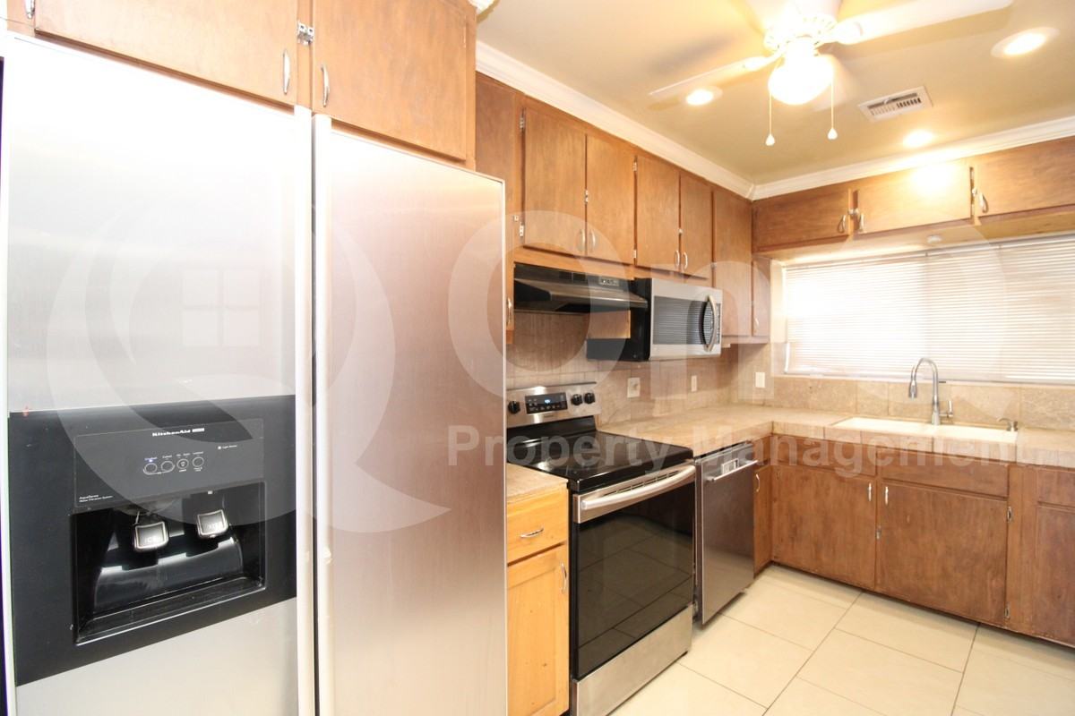 4222 S 13th St #A - Photo 2 of 21