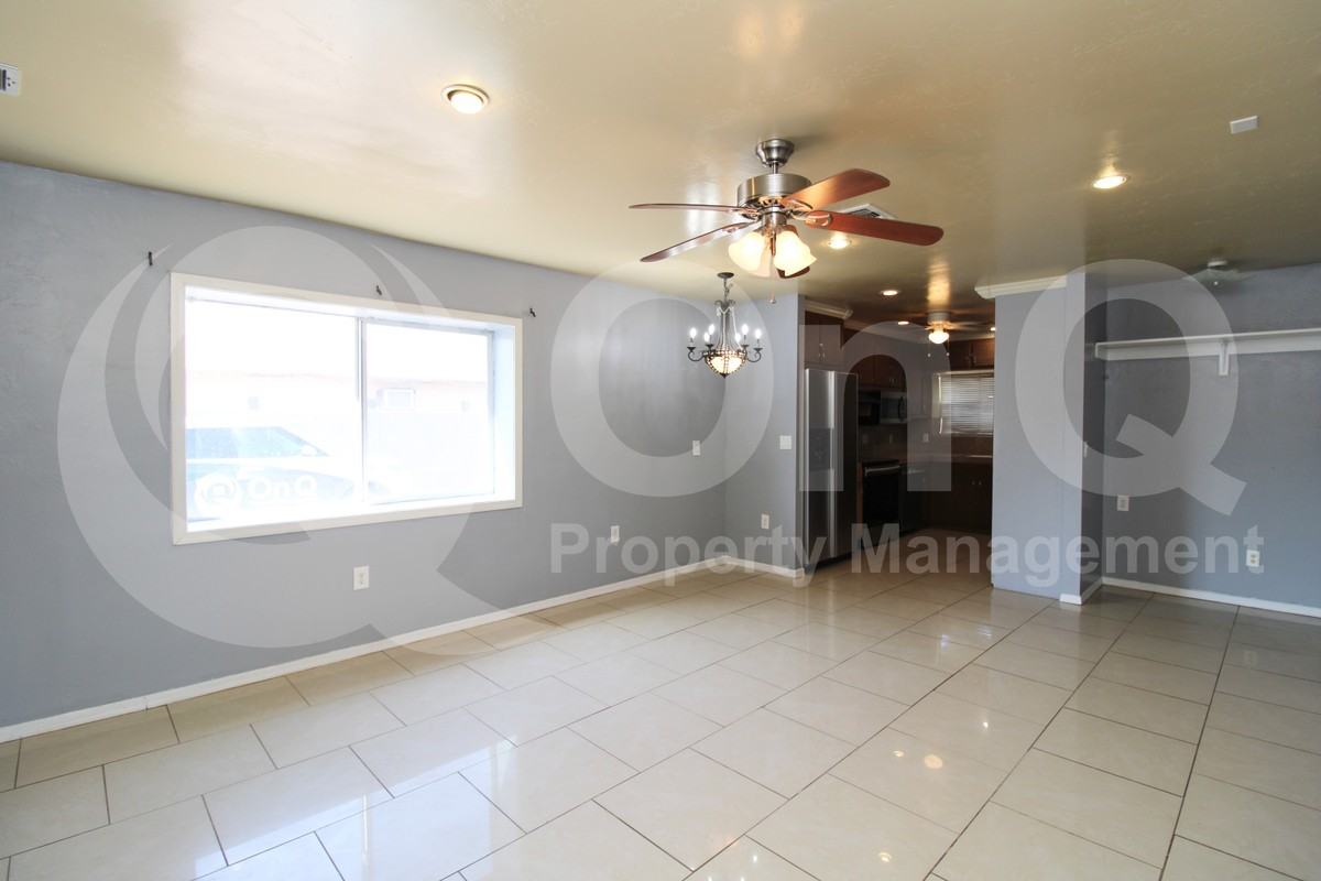 4222 S 13th St #A - Photo 5 of 21