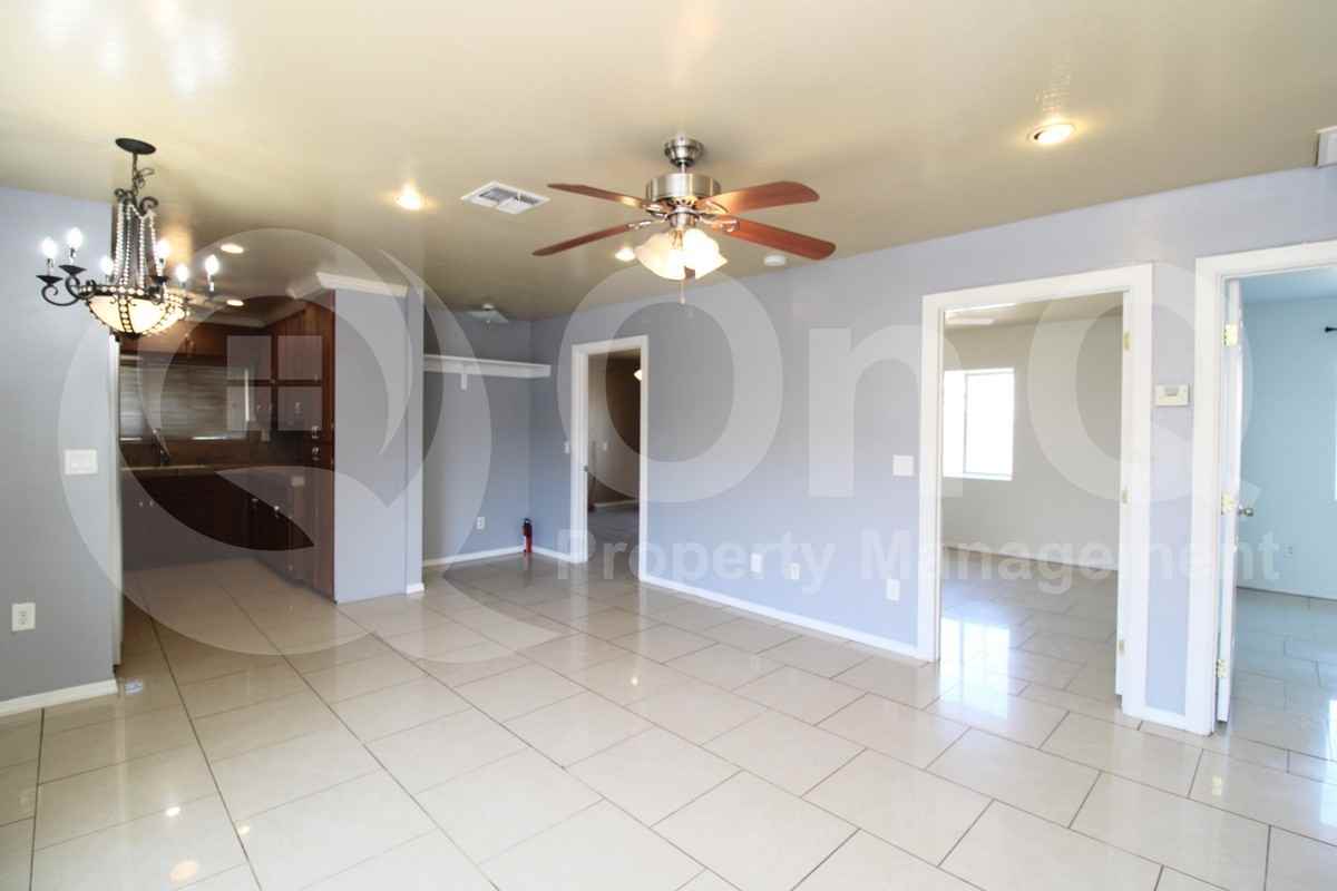 4222 S 13th St #A - Photo 7 of 21