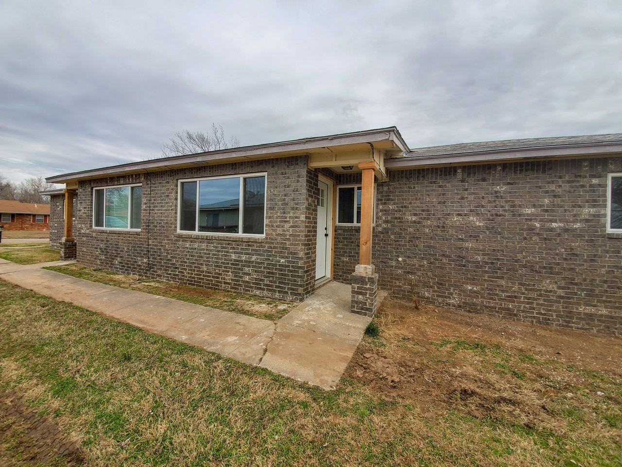 1115 East Parker Street - Photo 2 of 18