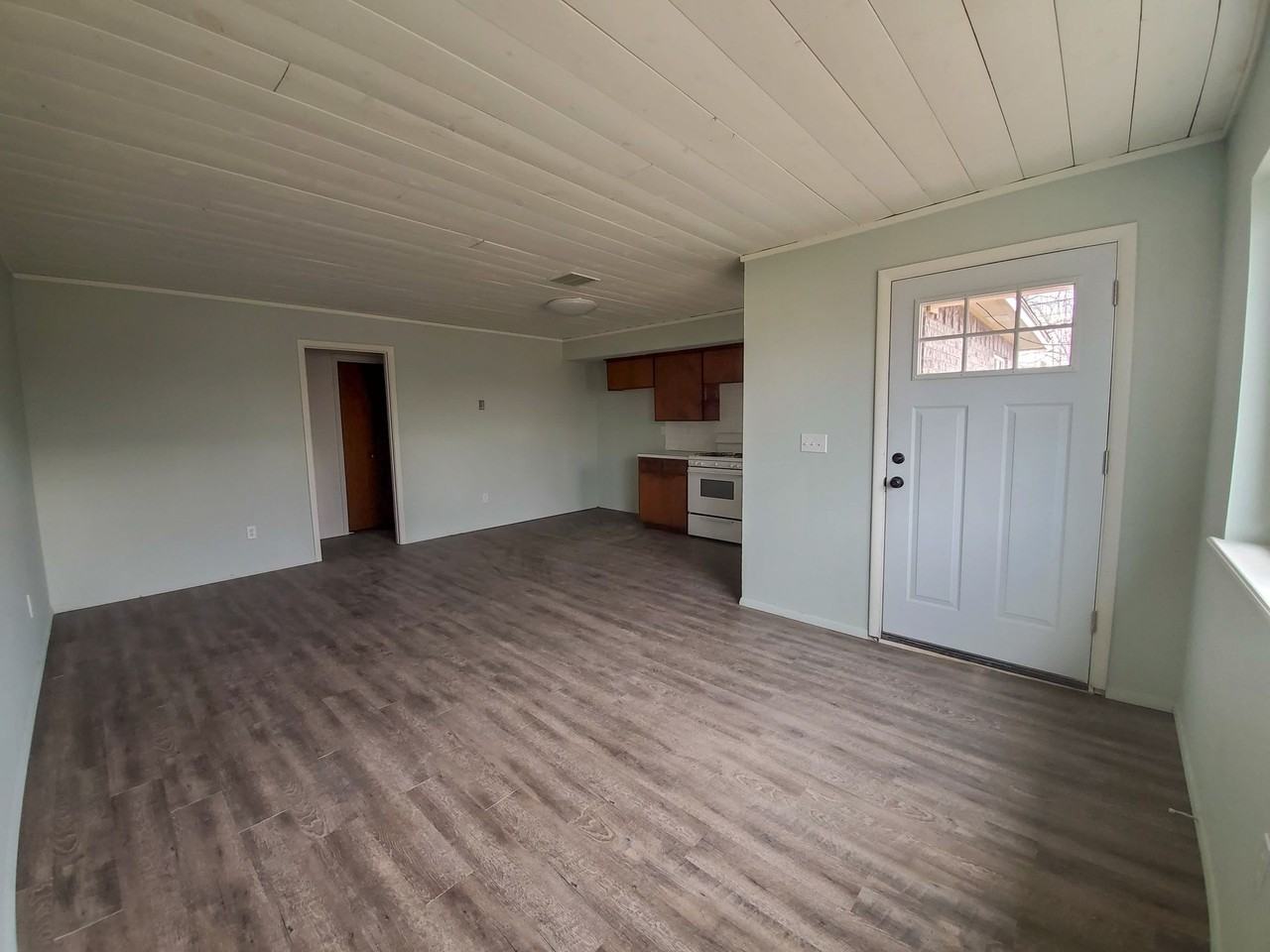 1115 East Parker Street - Photo 5 of 18
