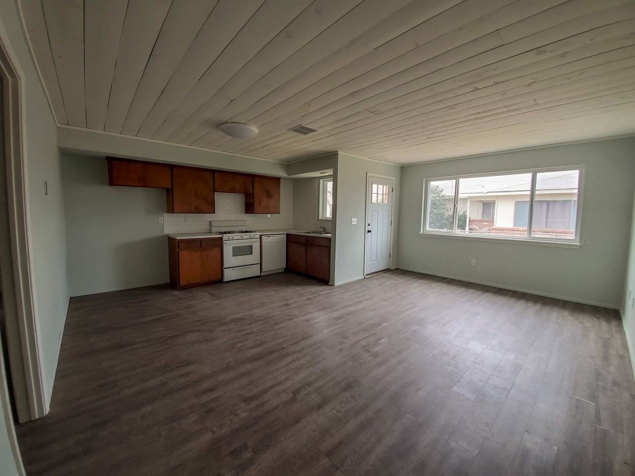 1115 East Parker Street - Photo 6 of 18