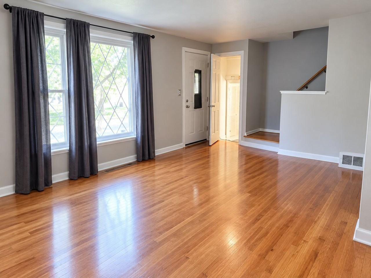 19316 Shakerwood Rd - Photo 2 of 17