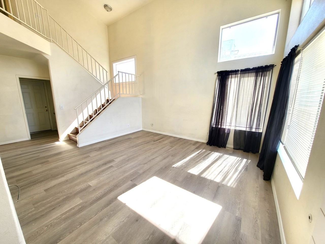 5811 Commodore Cove Dr - Photo 4 of 22