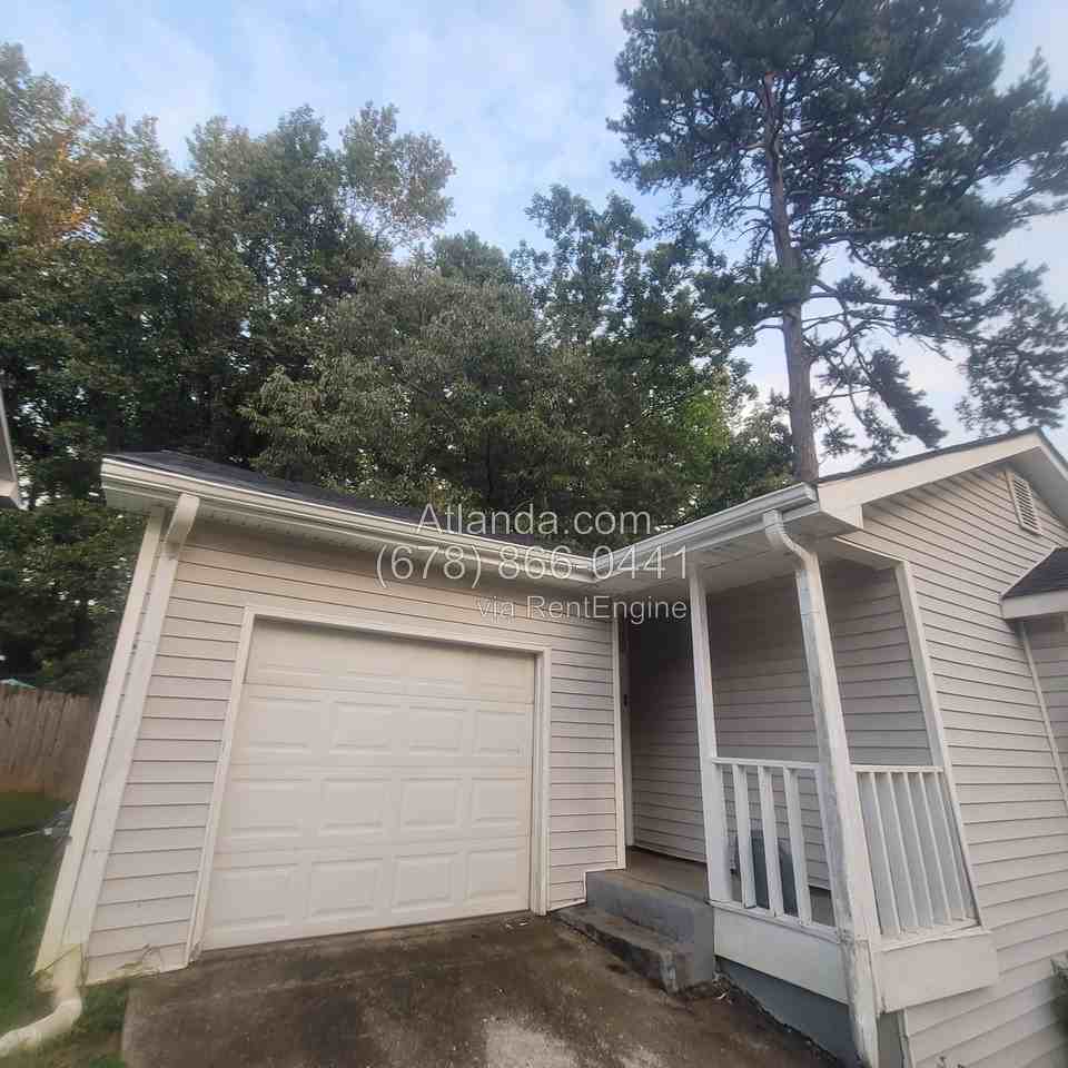 5324 Ridge Forest Dr - Photo 2 of 15
