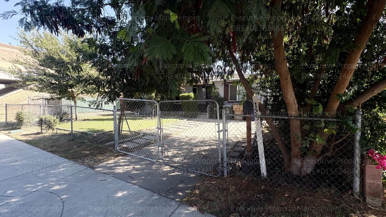 125 Madison St - Photo 2 of 32